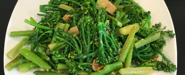 Stir-Fry Garlic Ginger Broccolini image