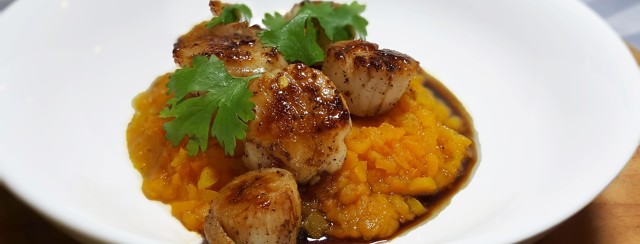 Pan-Seared Scallops with Butternut Squash Rice image